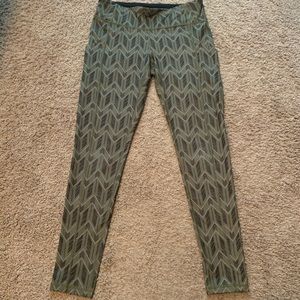 Lucy Power Train Pocket Leggings